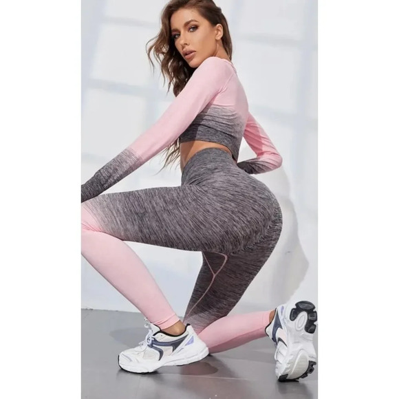 Seamless Quick-Drying Ombre Thumb Hole Sleeves Sports Set Medium super s… - Picture 2 of 6